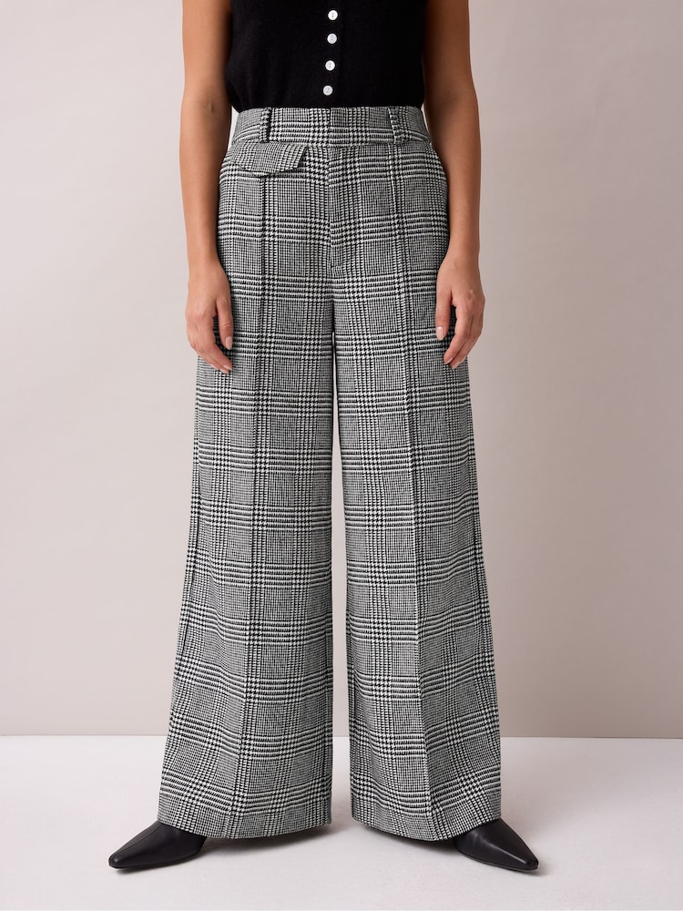 Ro&Zo Black Petite Check Wide Leg Trousers With Wool - Image 2 of 6