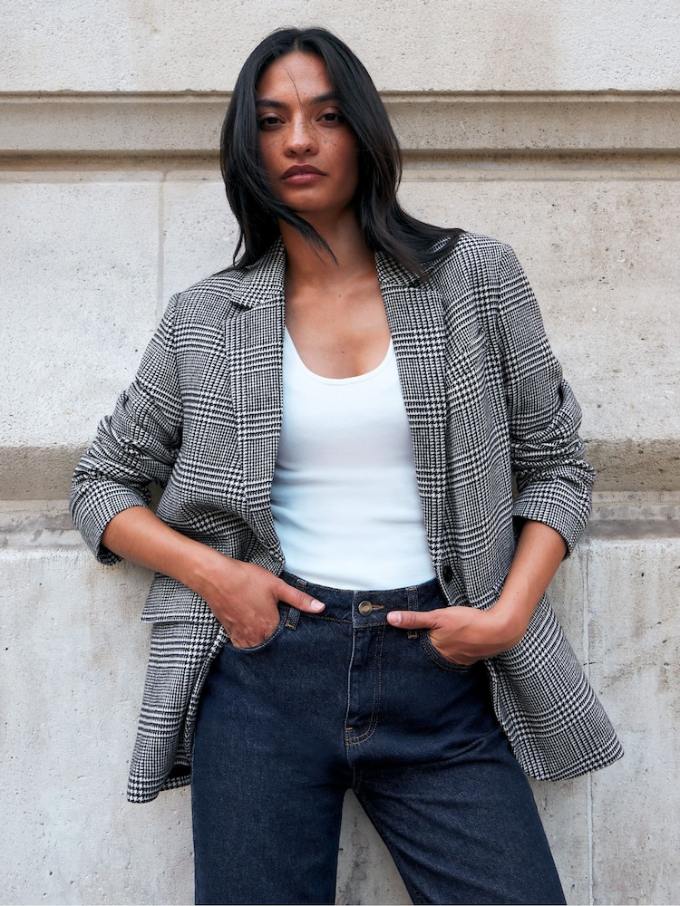 Ro&Zo Black Petite Check Oversized Blazer With Wool - Image 1 of 9