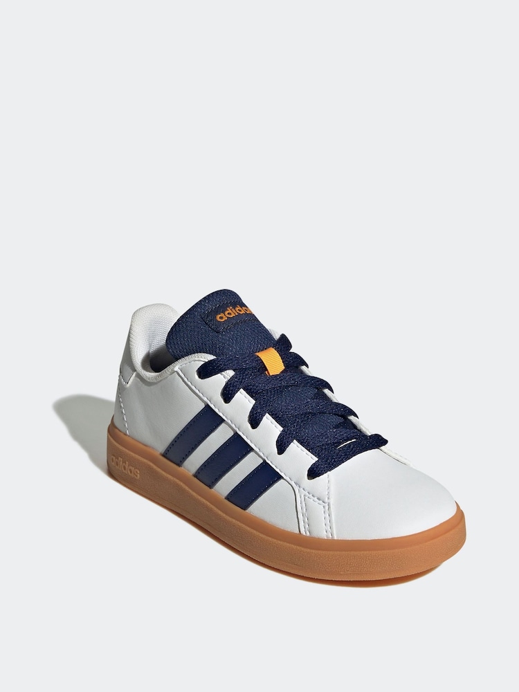 Blanco y negro - Zapatillas con cordones Grand Court de adidas - Imagen 2 de 10