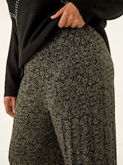 Roman Green Curve Paisley Wide Leg Culottes - Image 5 of 5
