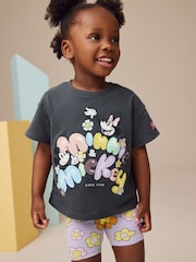 Charcoal & Lilac - طقم من شورت لركوب الدراجات وتيشرت بكُم قصير مُزيَّن بطبعة Mickey & Minnie Mouse %100 قطن (3 شهور-7 سنوات) - صورة 3 من 11