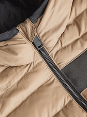 BOSS Natural Chest Logo Reversible Hoded Quilted Jacket - Image 4 of 5