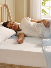 Slumberdown Blue Cool Touch PCM Summer Fitted Bedsheet - Image 1 of 9