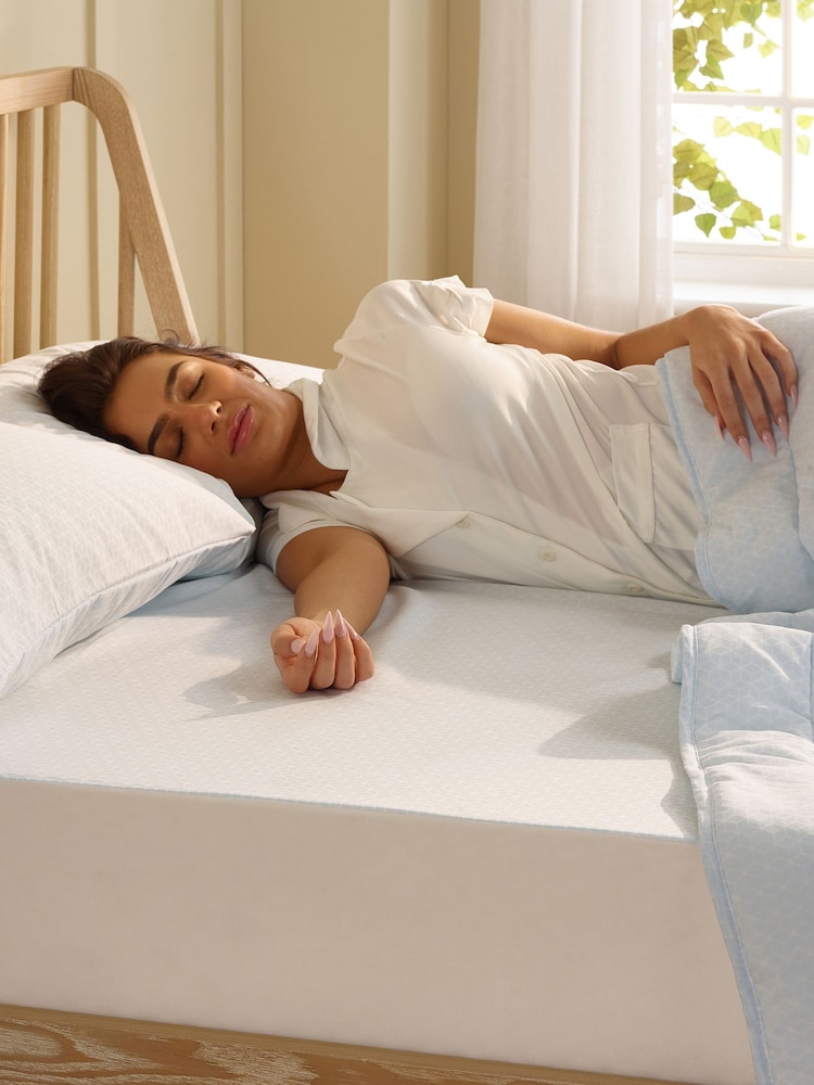 Slumberdown Blue Cool Touch PCM Summer Fitted Bedsheet - Image 1 of 9
