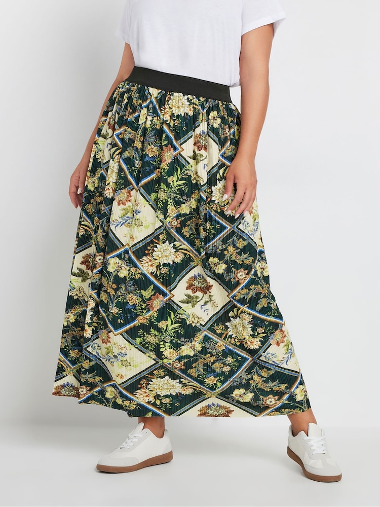 Yours Curve Green Geometric Floral Pleated Skirt - Image 1 of 6