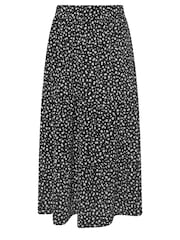 Yours Curve Black Light Structured Tiered Skirt - Image 5 of 5