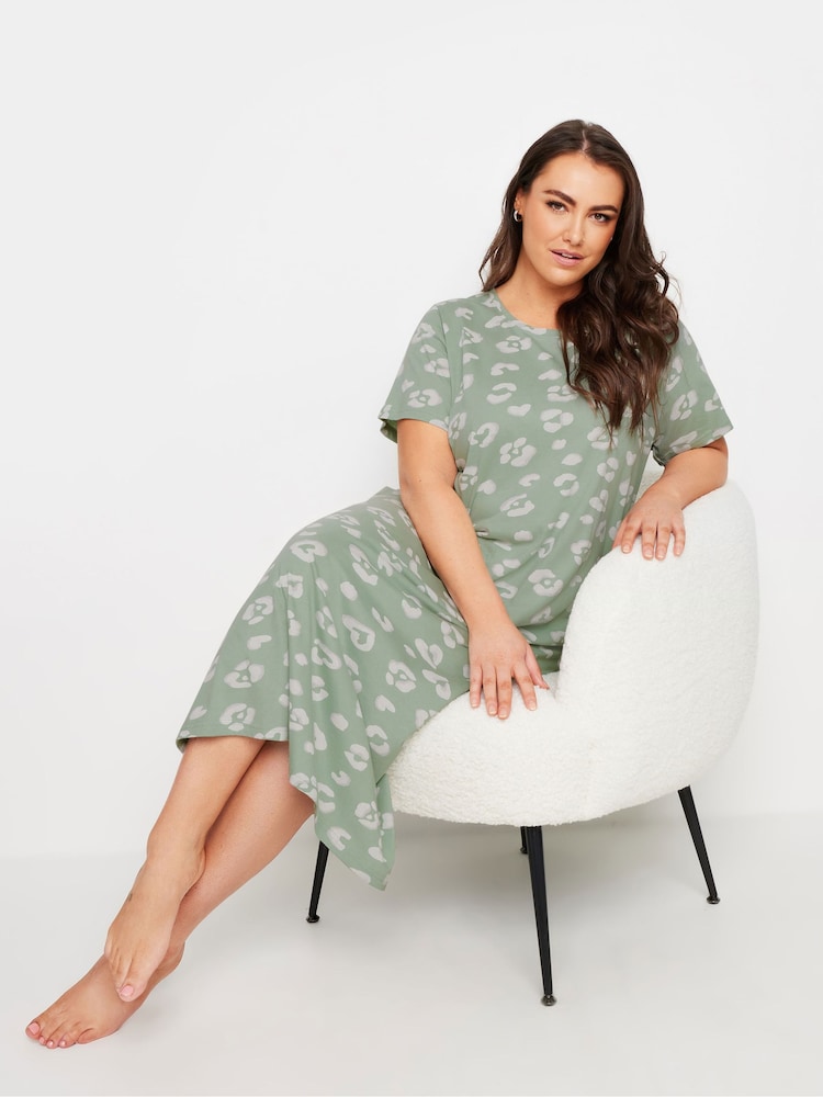Yours Curve Green Animal Print 100% Cotton Midaxi Nightdress - Image 1 of 5