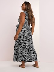 Yours Curve Black Abstract Print Dress - Image 3 of 5
