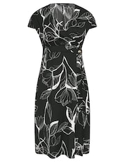 Yours Curve Black Leaf Crinkle Midi Wrap Dress - Image 5 of 5