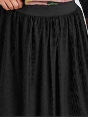 Yours Curve Black Pleated Skirt - Image 5 of 6