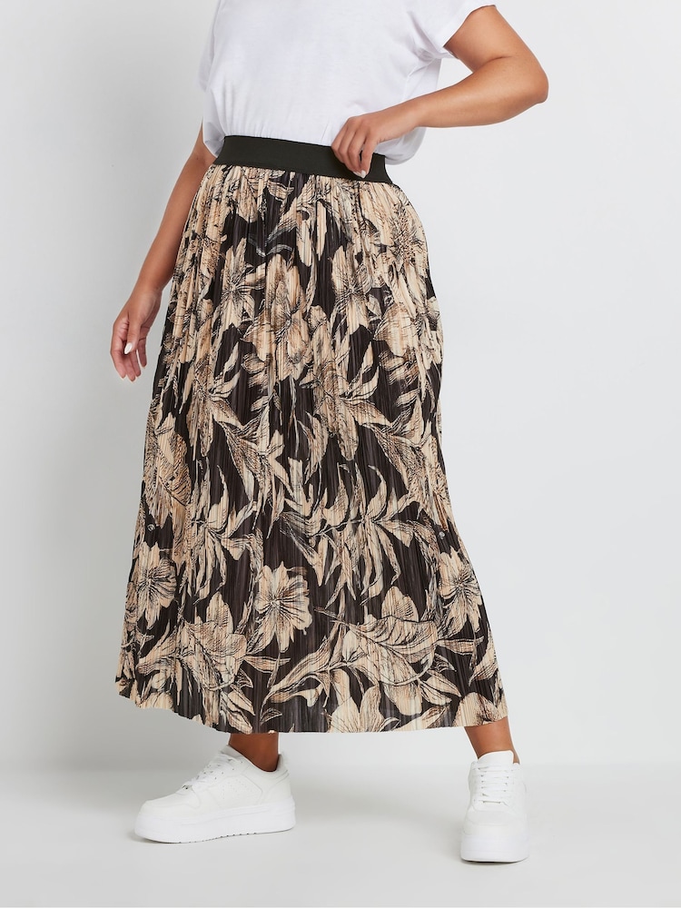 Yours Curve Black Floral Pleated Skirt - Image 1 of 5