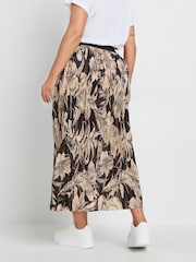 Yours Curve Black Floral Pleated Skirt - Image 3 of 5