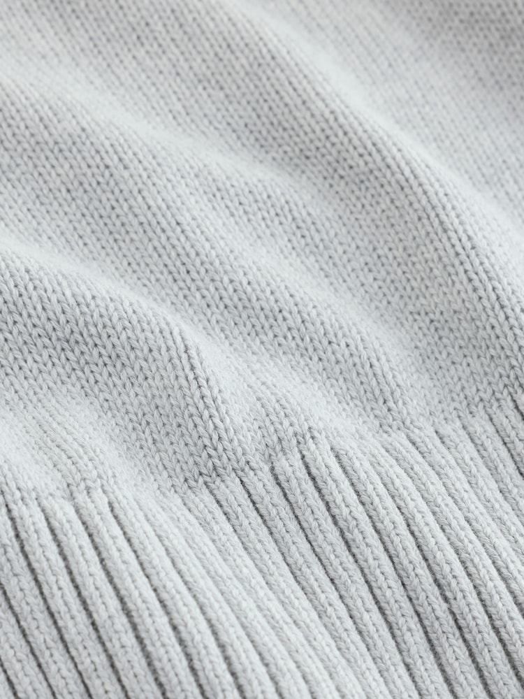 Gap Grey Relaxed Crew Neck Jumper - Image 4 of 4 Gap Grey Relaxed Crew Neck Jumper - Image 4 of 4
