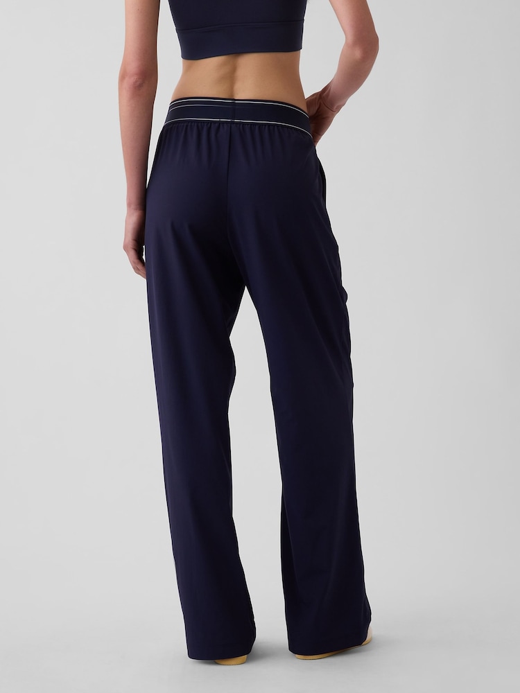 Gap Navy Fit Pleated Easy Logo Trousers - Image 2 of 6 Gap Navy Fit Pleated Easy Logo Trousers - Image 2 of 6
