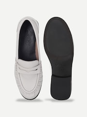 Naturlig - Off The Hook Sienna Loafers i äkta läder med ruched detalj - Bild 4 av 6
