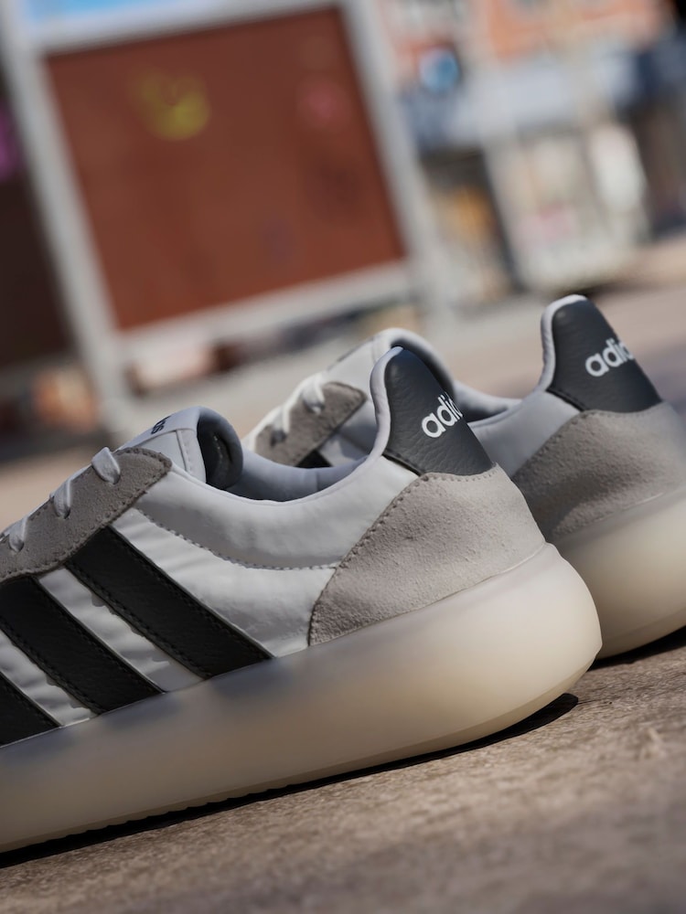 adidas White Barreda Decode Trainers - Image 7 of 17
