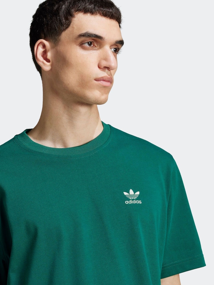 adidas Originals Green Adicolor Classics 100% Cotton Back+Front Trefoil Boxy T-Shirt - Image 4 of 6