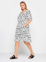 Yours Curve Black Floral Tiered Midi Dress - Image 3 of 6