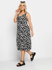 Yours Curve Dark Black Throw On Beach Shirred Strap Dress - Image 2 of 5