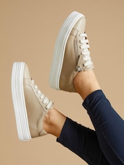 Песочный - Кожаные кроссовки на платформе Jones Bootmaker Amaliada - Image 1 of 6