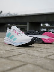 adidas White Questar 3 Trainers - Image 4 of 16