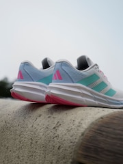 adidas White Questar 3 Trainers - Image 6 of 16