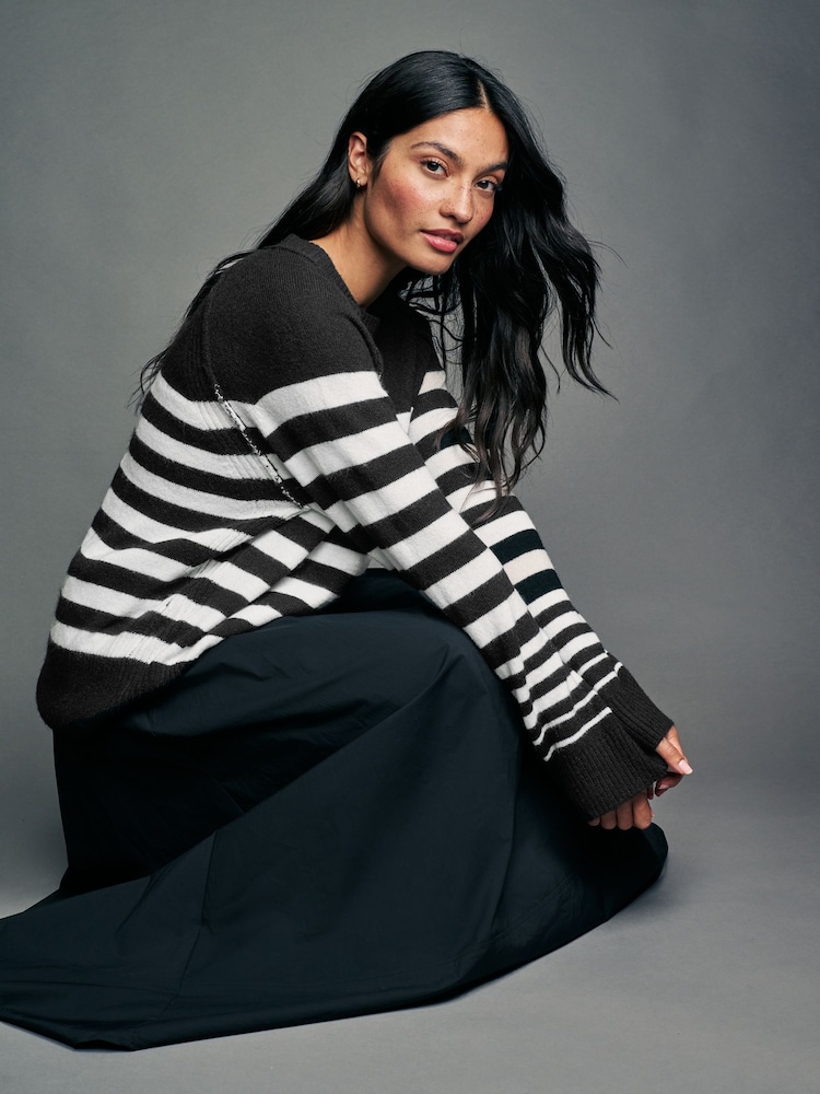 Black White Stripe - Image 1 of 8