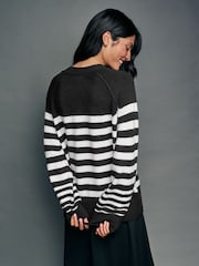 Black White Stripe - Image 4 of 8