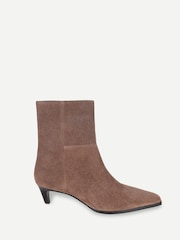Hellbraun - Off The Hook Pheonix Suede Kitten Heel Ankle Boots - Bild 1 von 6