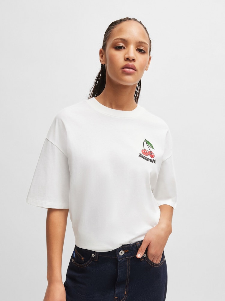 HUGO 100% Cotton Jersey Printed T-Shirt - صورة 1 من 5 HUGO 100% Cotton Jersey Printed T-Shirt - صورة 1 من 5