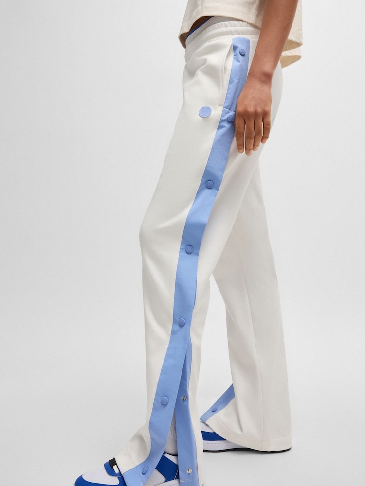 Natural - HUGO Side Popper Tape Pantaloni sport - Image 4 of 5