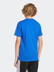 أزرق - تيشرت مزيَّن برسمة جرافيك قطن 100% من adidas - صورة 3 من 8