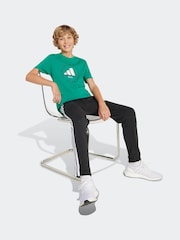 أخضر - تيشِرت مزيَّن برسمة جرافيك من القطن 100% من adidas - صورة 1 من 6