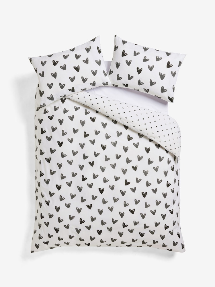 Black/White Heart Reversible Duvet Cover and Pillowcase Set - Image 4 of 4