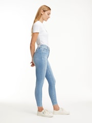 Vaqueros de tiro alto muy ajustados con diseño hasta el tobillo de Calvin Klein - Imagen 2 de 7