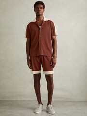Reiss Rust Red/ Off White Pico Colourblock Plisse Drawstring Shorts - Image 2 of 5