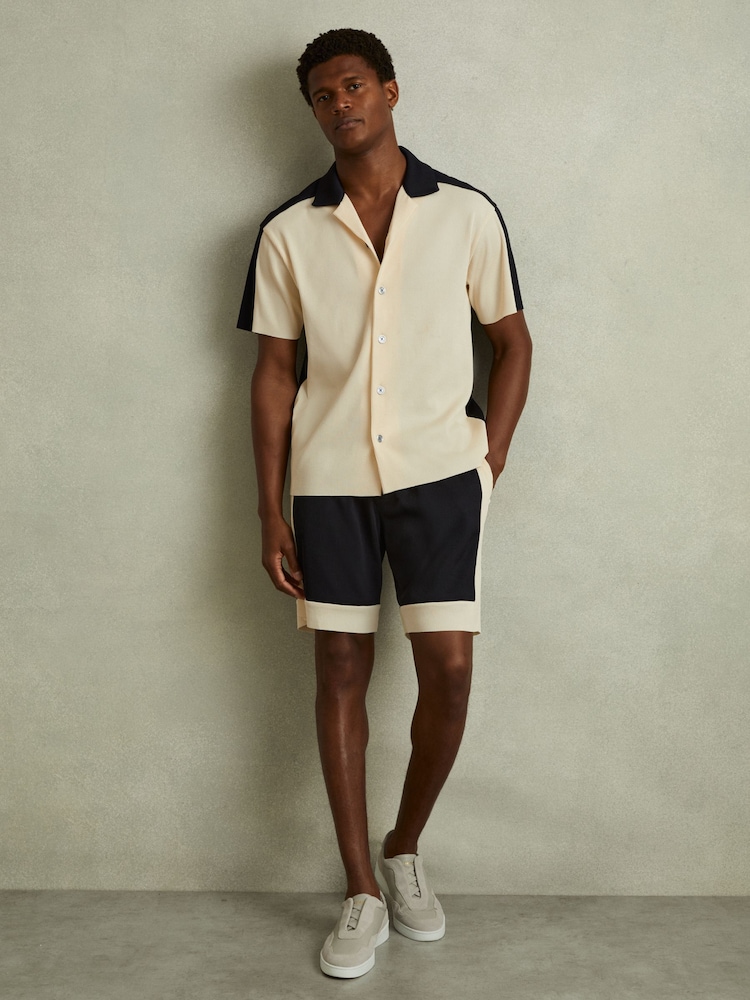 Reiss Off White/Navy Pico Colourblock Plisse Drawstring Shorts - Image 1 of 5