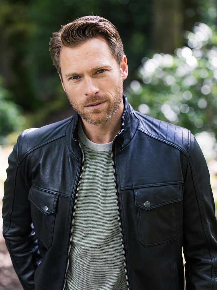 Lakeland Leather Black Warwick Leather Jacket - Image 2 of 9