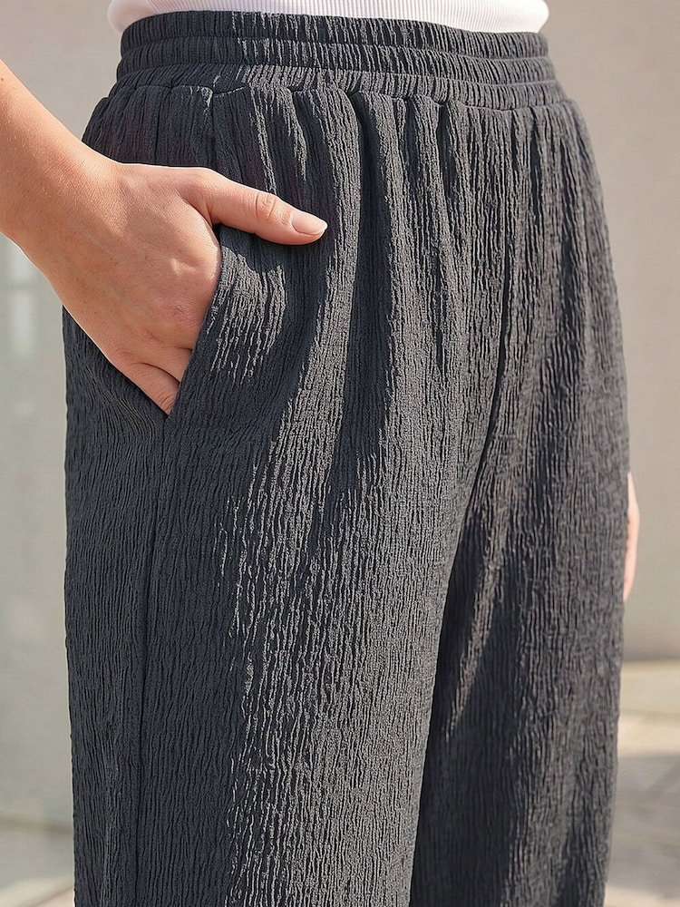 Roman Crinkle Textured Stretch Trousers - Immagine 4 di 4 Roman Crinkle Textured Stretch Trousers - Immagine 4 di 4