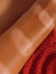 Rose & Caramel Purity Bathe Away Self Tan Removing Bubble Bath 500ml - Image 2 of 5