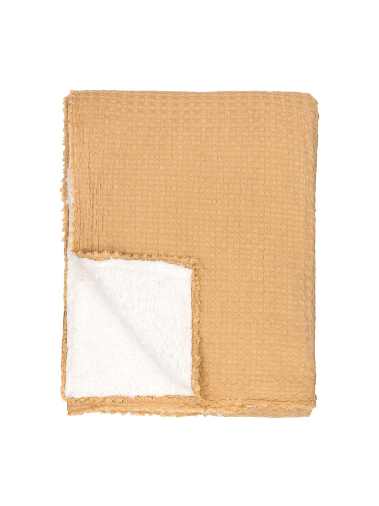 Yard Ronan Sherpa Waffle 100% Cotton Throw - Image 4 of 6