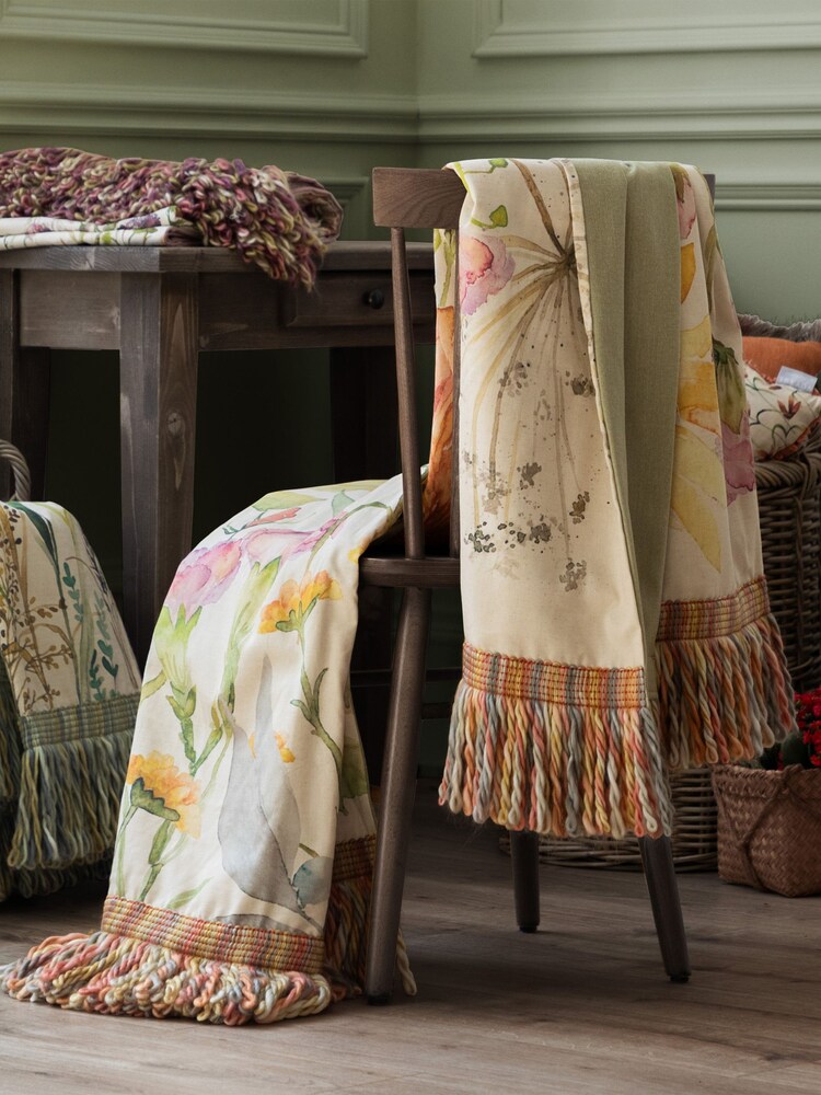Voyage Maison Linen Delamere Floral Fringed Throw - Image 2 of 7