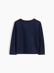Navy Universe - Camiseta gráfica de manga larga de Gap (6 meses-5 años) - Imagen 2 de 2