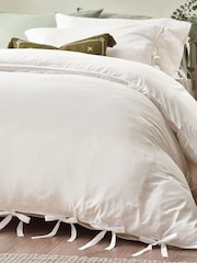 Yard Warm White Mallow Bowtie 100% Cotton Duvet Cover Set - Image 2 of 4