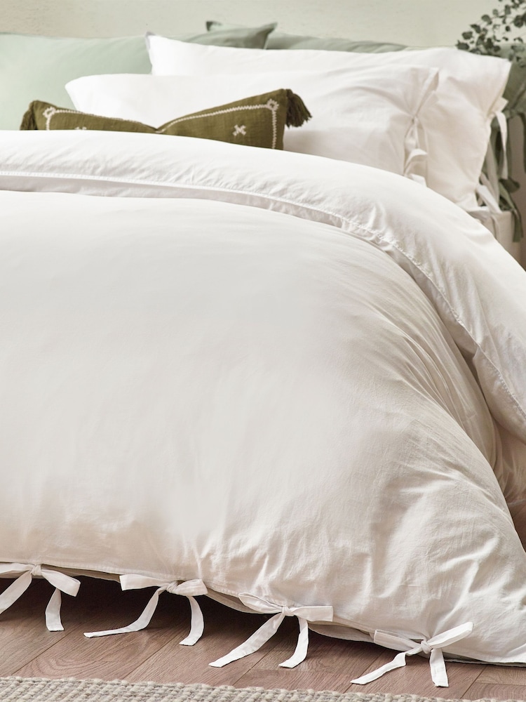 Yard Warm White Mallow Bowtie 100% Cotton Duvet Cover Set - Image 2 of 4