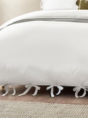 Yard Warm White Mallow Bowtie 100% Cotton Duvet Cover Set - Image 4 of 4