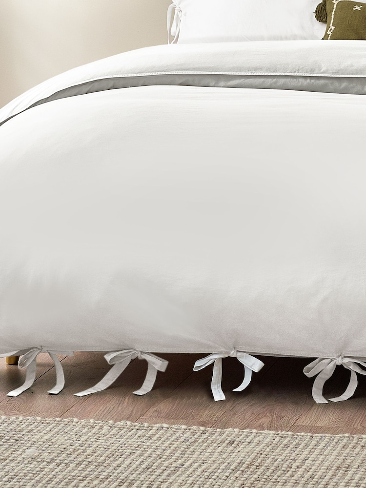 Yard Warm White Mallow Bowtie 100% Cotton Duvet Cover Set - Image 4 of 4