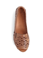 Pavers Tan Leather Cut Out Detail Pumps - Image 3 of 5