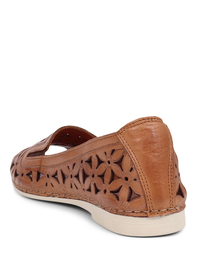 Pavers Tan Leather Cut Out Detail Pumps - Image 5 of 5