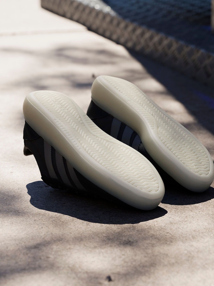 adidas Black Barreda Decode Trainers - Image 2 of 16